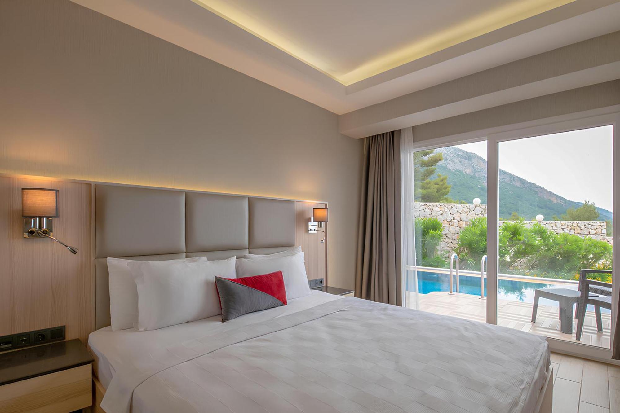 Ramada By Wyndham Fethiye Oludeniz Adult Only Hotel Ngoại thất bức ảnh