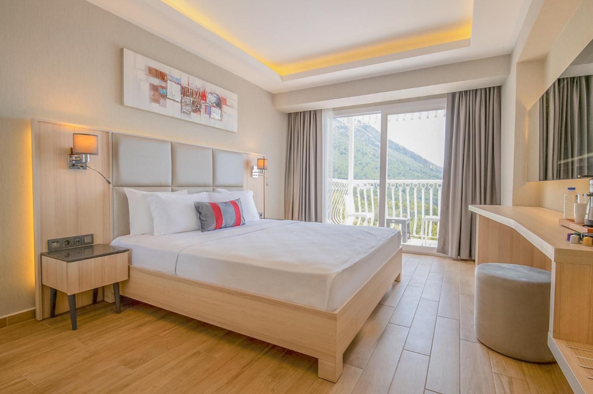 Ramada By Wyndham Fethiye Oludeniz Adult Only Hotel Ngoại thất bức ảnh