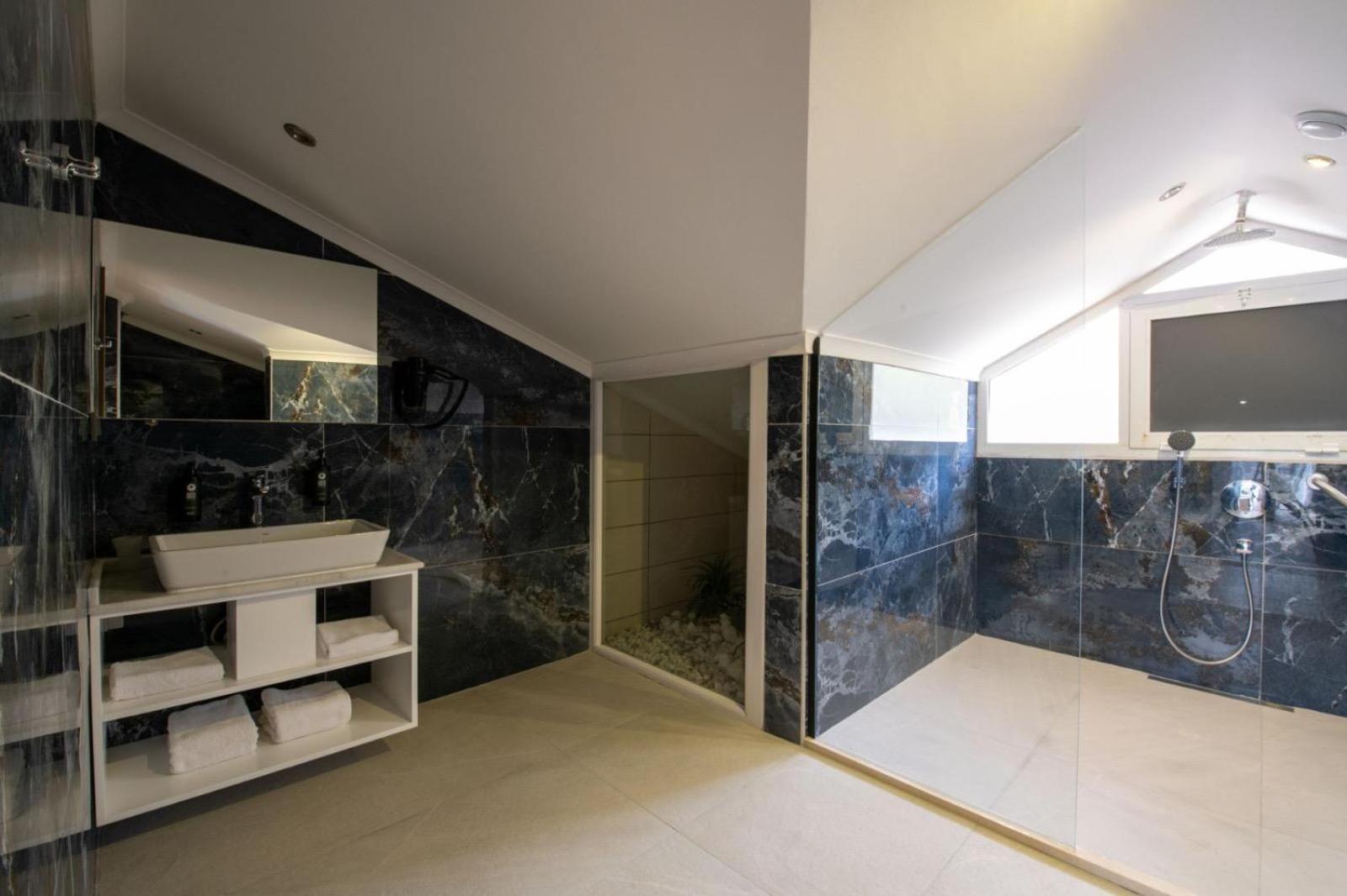 Ramada By Wyndham Fethiye Oludeniz Adult Only Hotel Ngoại thất bức ảnh