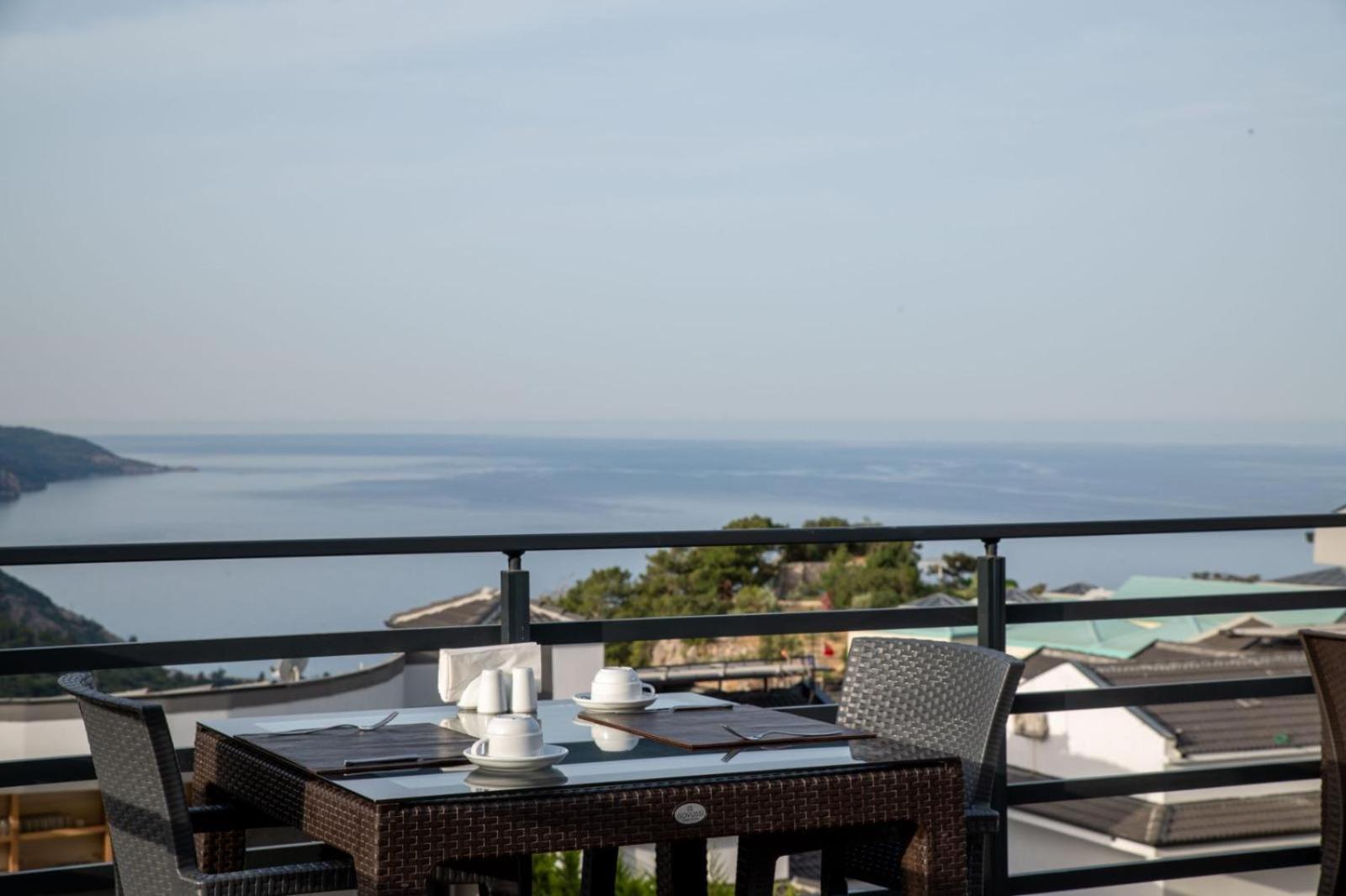 Ramada By Wyndham Fethiye Oludeniz Adult Only Hotel Ngoại thất bức ảnh
