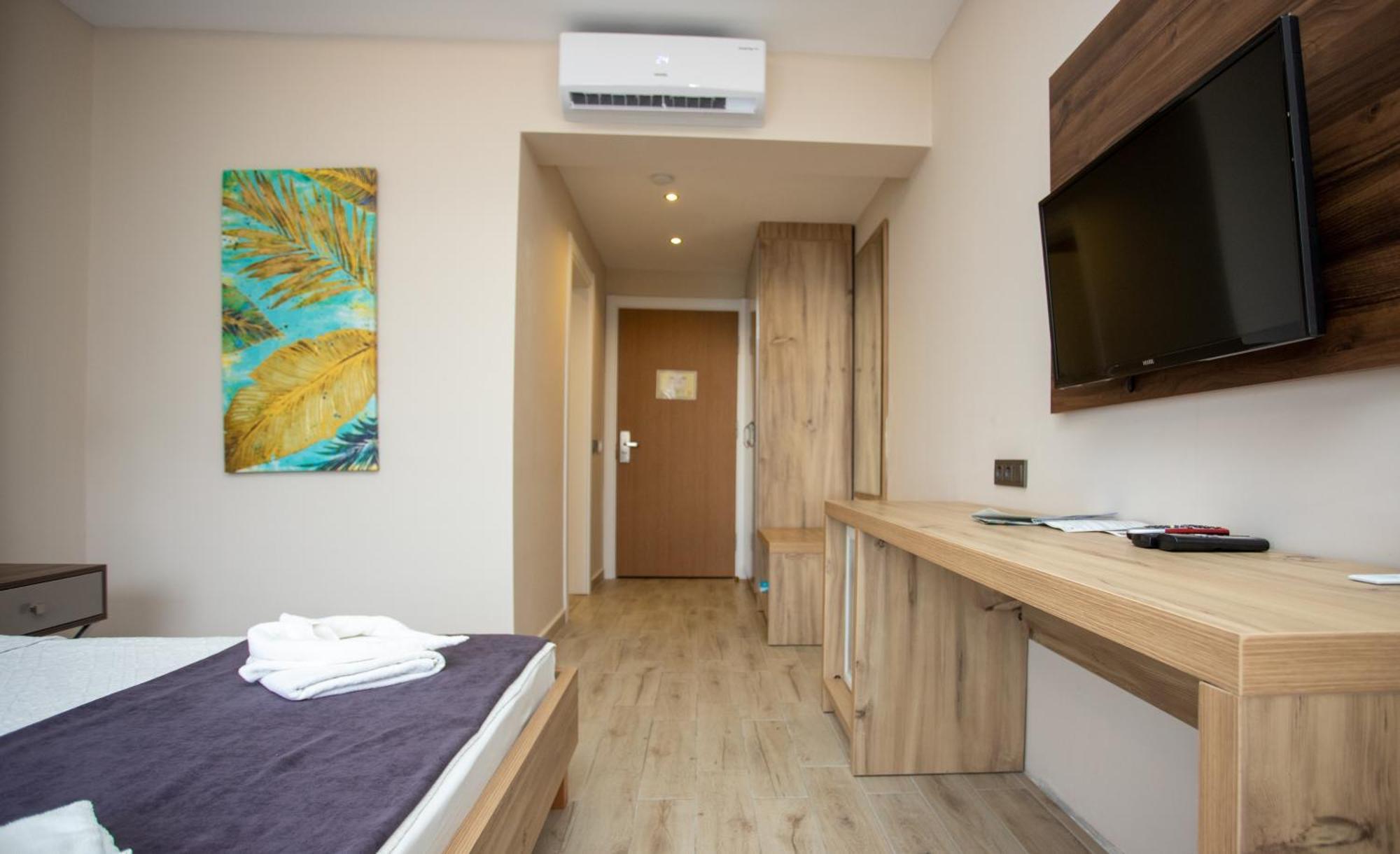 Ramada By Wyndham Fethiye Oludeniz Adult Only Hotel Ngoại thất bức ảnh