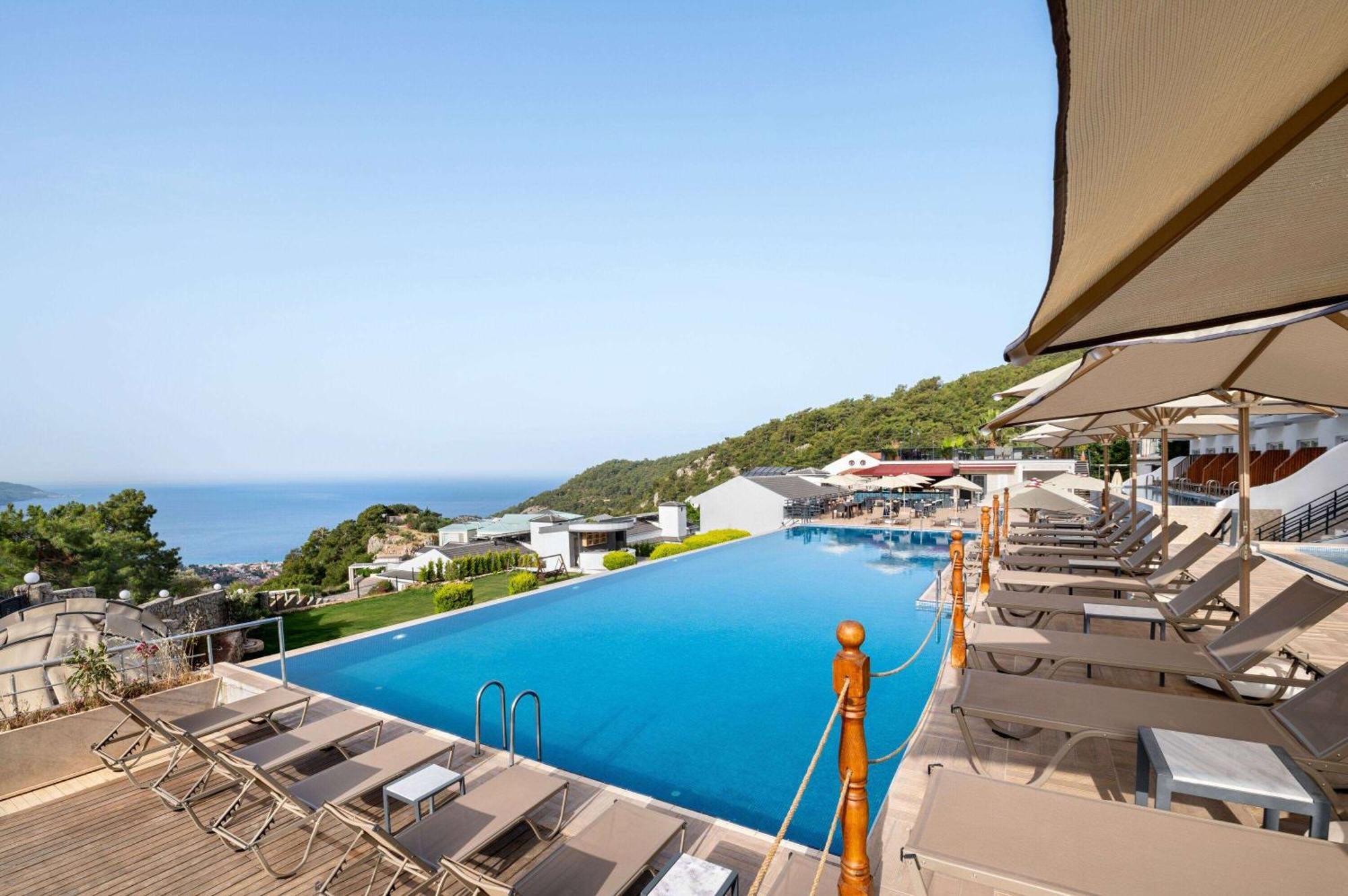 Ramada By Wyndham Fethiye Oludeniz Adult Only Hotel Ngoại thất bức ảnh