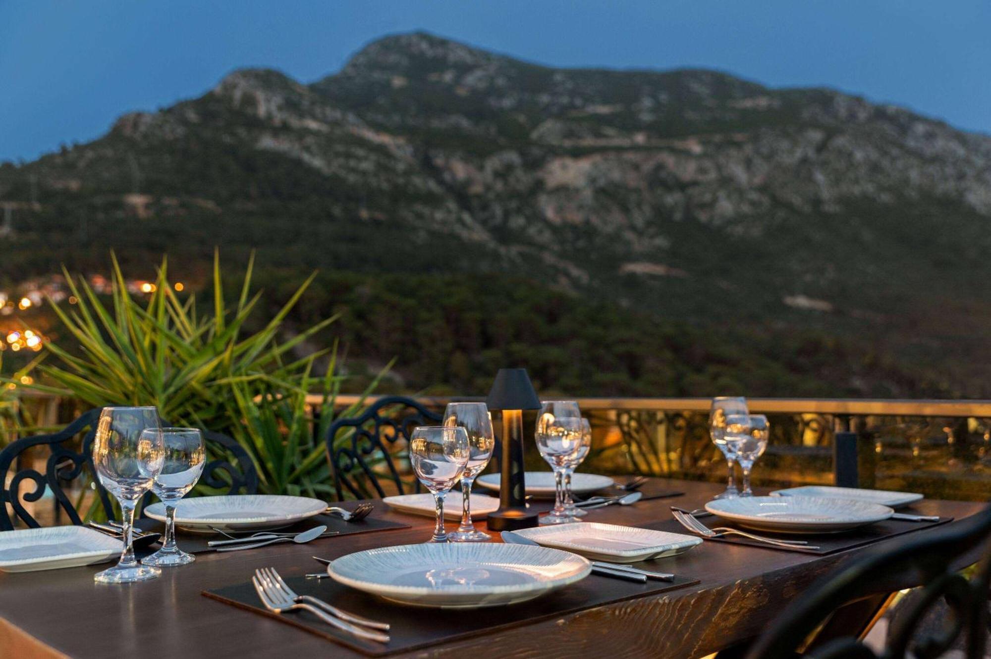 Ramada By Wyndham Fethiye Oludeniz Adult Only Hotel Ngoại thất bức ảnh