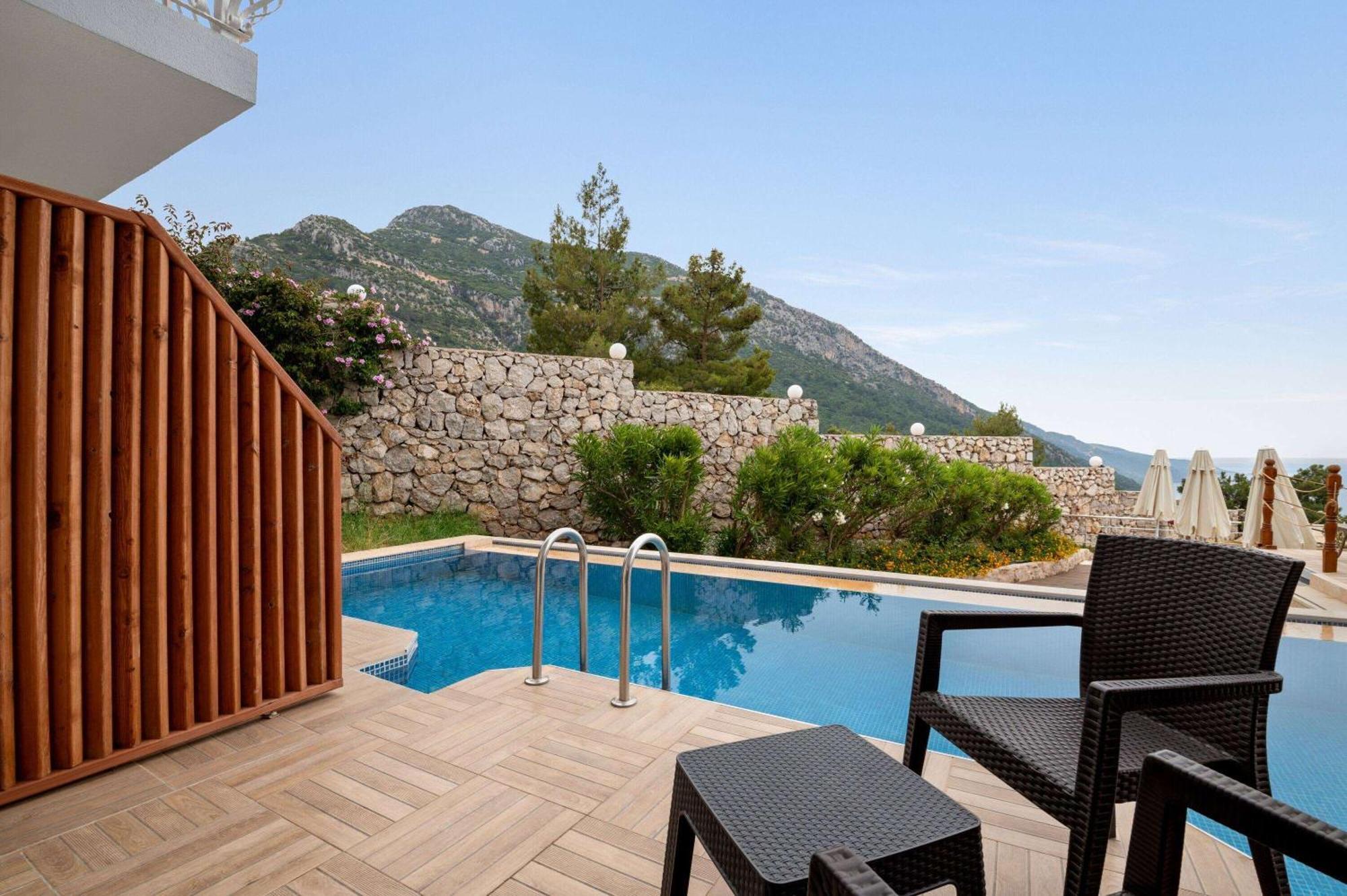 Ramada By Wyndham Fethiye Oludeniz Adult Only Hotel Ngoại thất bức ảnh