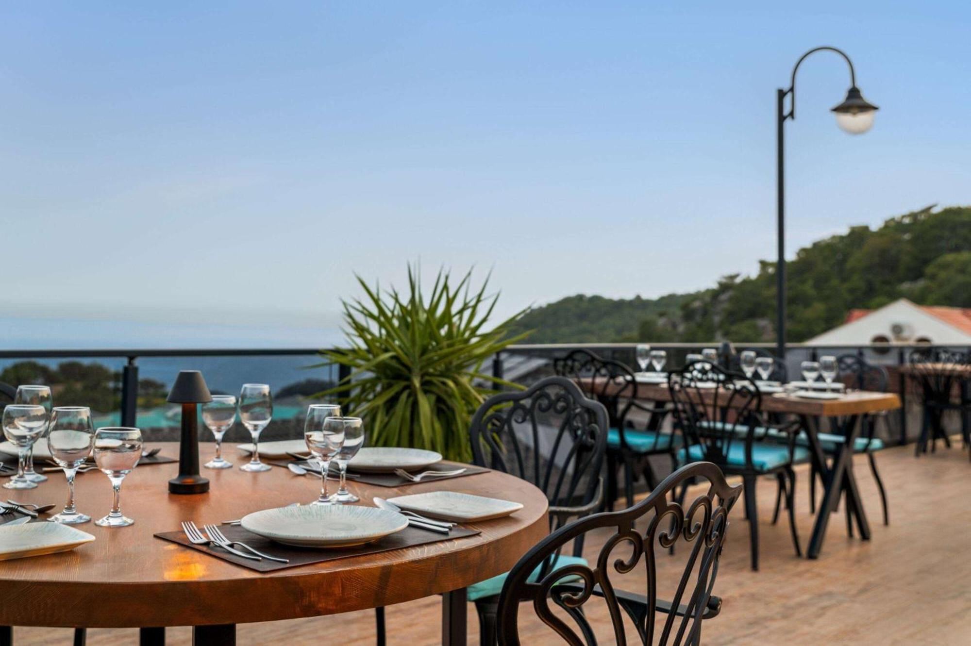 Ramada By Wyndham Fethiye Oludeniz Adult Only Hotel Ngoại thất bức ảnh