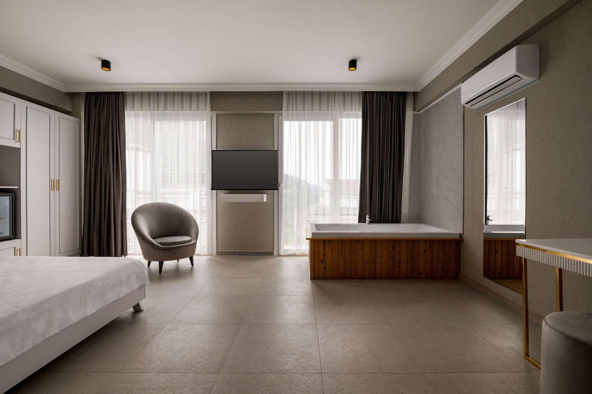 Ramada By Wyndham Fethiye Oludeniz Adult Only Hotel Ngoại thất bức ảnh